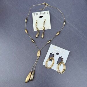 Trifari Gold Necklace and Earrings Set